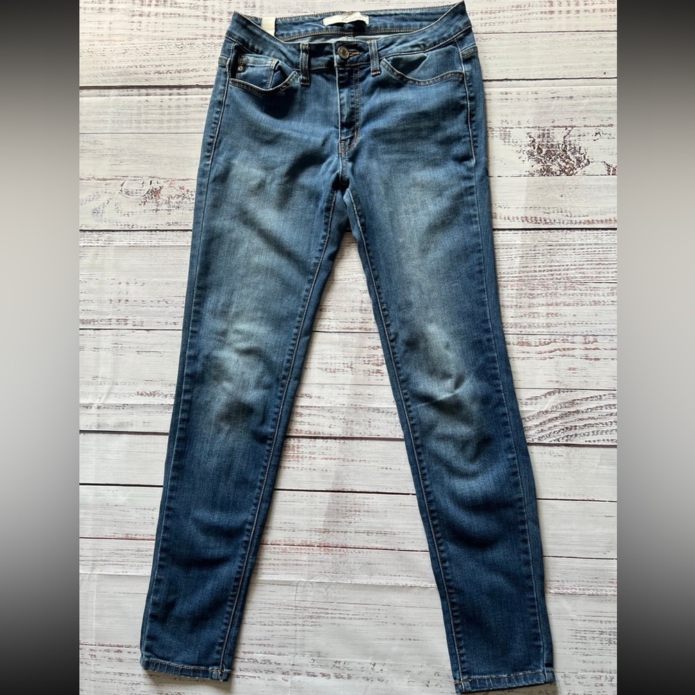 KanCan Estilo skinny Jeans medium wash 27 4